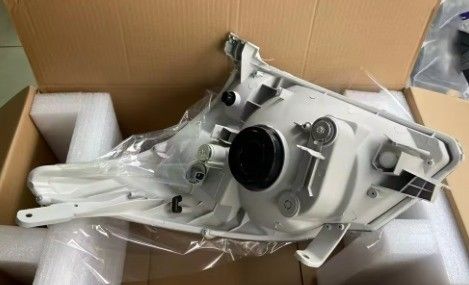 Toyota Prado FJ120 LC120 Lampa główna LED 2003-2009 81130-6A231
