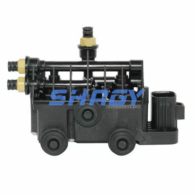 W przypadku Land Rover Discoverer 3&amp;Range Rover Sport RVH000055